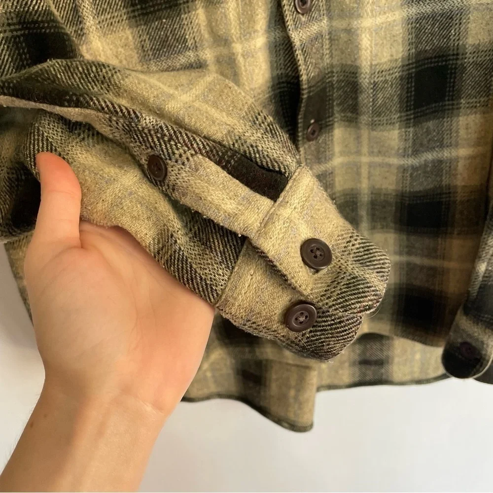 Banana Republic Cabinwear Men’s Flannel Yellow Black Button Down Shirt Size M